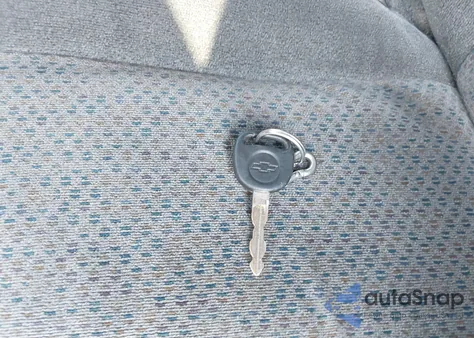 2004 Chevrolet Silverado 1500 Ls from USA, damaged, VIN 2GCEC19V841420665